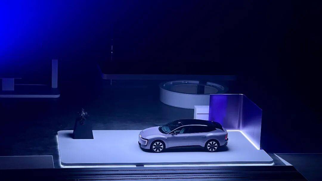 奧迪E5 Sportback上市,德國老牌“卷”中國科技,打不過就加入