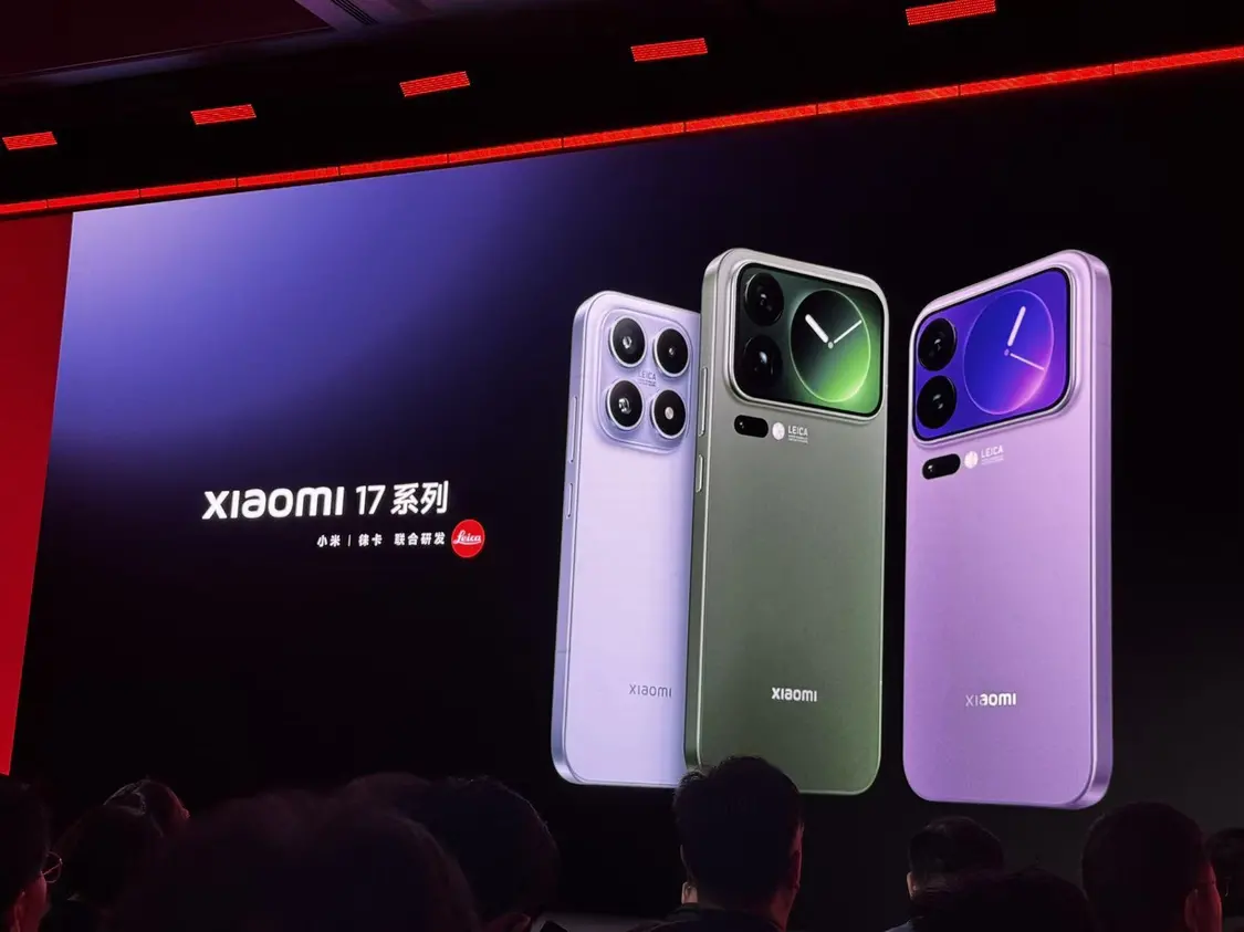 盧偉冰:小米做到了“真首發當日達”,上午高通發布處理器,晚上小米就發布手機