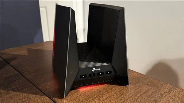 Wi-Fi 8首次實驗成功!三個“提升25%” 再也不怕堵車 Wi-Fi 8首次實驗成功!三個“提升25%” 再也不怕堵車