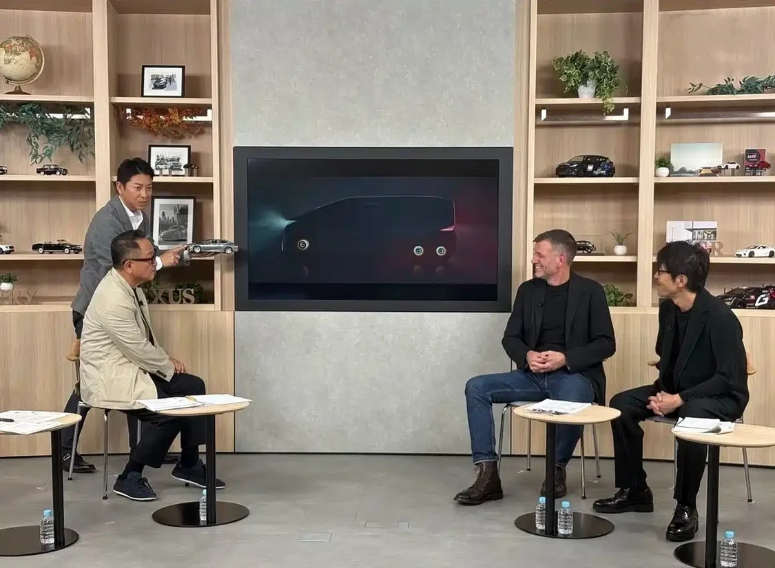 全新雷克薩斯LS將變身6輪MPV,概念車10月29日首發(fā)亮相 全新雷克薩斯LS將變身6輪MPV,概念車10月29日首發(fā)亮相