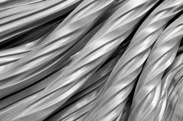 《AI與國防將電網置于能源安全中心》里表達了一個觀點:銅將成為AI時代的石油