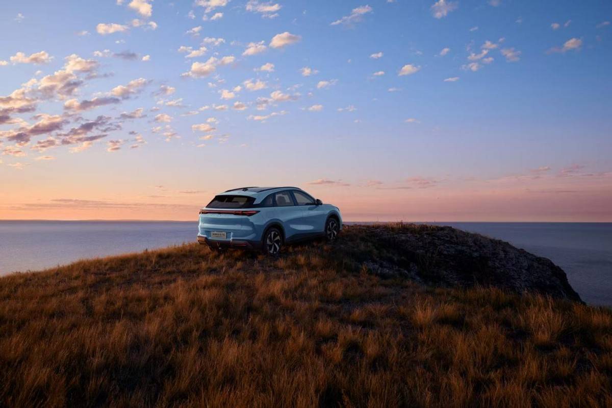 15萬級SUV選車糾結癥?極狐全新阿爾法T5給出最優解