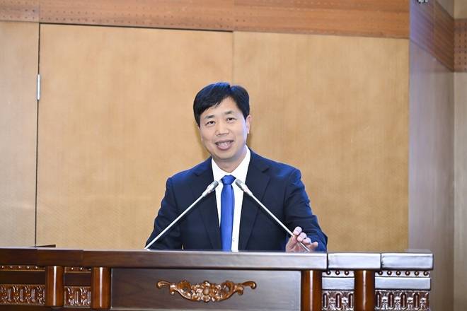 日產(chǎn)LCV研發(fā)中心揭牌,鄭州市市長(zhǎng)見(jiàn)證