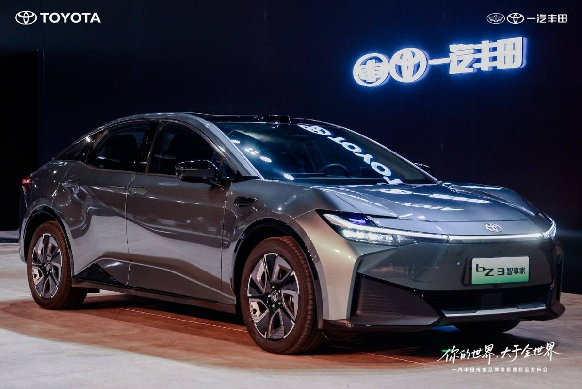 全新RAV4榮放/卡羅拉亮相 一汽豐田油電共進 邁入3.0技術時代